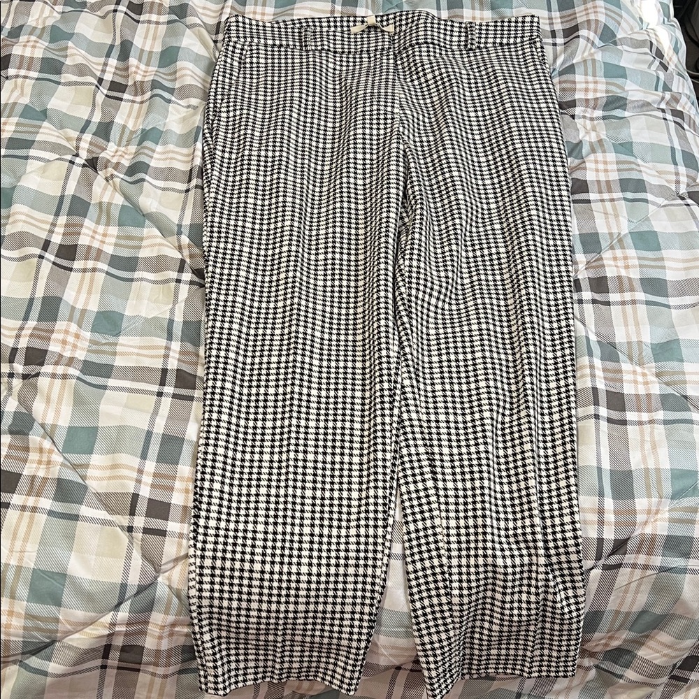 Women’s Black and White Checkered Pants